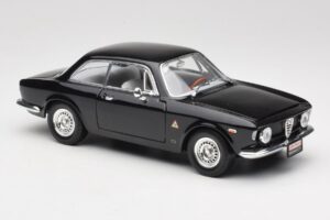 Alfa Romeo Giulia Sprint GTA Schwarz Road Signature 1:18 92348 Druckguss — Bild 6 von 8