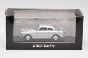 Alfa Romeo Giulietta Sprint Silber Minichamps 1:43 400120400 Druckguss — Bild 4 von 4