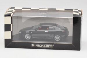 Alfa Romeo GT Schwarz Minichamps 1:43 400120320 Druckguss — Bild 4 von 4
