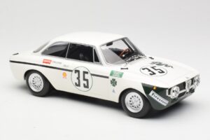 Alfa Romeo GTA 1300 Junior #35 C. Colzani / Pooky / G. Venturi 4 Hours of Jarama 1972 Minichamps 1:18 155721235 Druckguss — Bild 4 von 6