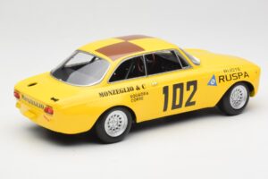 Alfa Romeo GTA 1300 #102 Squadra Corse R. Zanetti / M. Ruspa / Monzeglio Targa Florio 1971 Minichamps 1:18 155711202 Druckgus — Bild 2 von 6