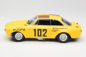 Alfa Romeo GTA 1300 #102 Squadra Corse R. Zanetti / M. Ruspa / Monzeglio Targa Florio 1971 Minichamps 1:18 155711202 Druckgus — Bild 3 von 6