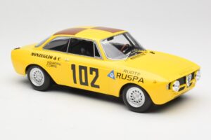 Alfa Romeo GTA 1300 #102 Squadra Corse R. Zanetti / M. Ruspa / Monzeglio Targa Florio 1971 Minichamps 1:18 155711202 Druckgus — Bild 4 von 6