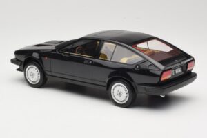 Alfa Romeo GTV6 2.5 Schwarz Laudoracing-Models 1:18 LM110C Druckguss — Bild 5 von 6