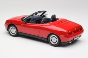 Alfa Romeo Spider 916 Alfa Rot Maisto 1:18 50278 Druckguss — Bild 7 von 8