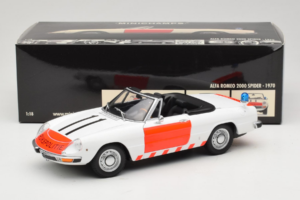 Alfa Romeo Spider Rijkspolitie Minichamps 1:18 180120994 Druckguss — Bild 8 von 8