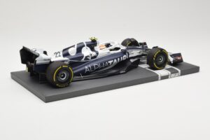AlphaTauri AT03 #22 Y. Tsunoda Bahrain GP 2022 Minichamps 1:18 117220122 Druckguss — Bild 3 von 6