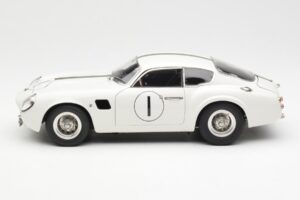 Aston Martin DB4 GT Zagato #1 24 Hours of Le Mans 1961 CMC 1:18 M-139 Druckguss — Bild 3 von 6