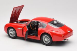 Aston Martin DB4 GT Zagato Rot Road Signature 1:18 92728 Druckguss — Bild 5 von 8