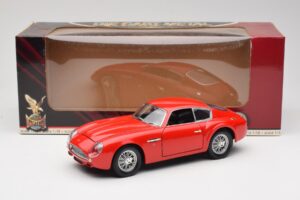 Aston Martin DB4 GT Zagato Rot Road Signature 1:18 92728 Druckguss — Bild 8 von 8