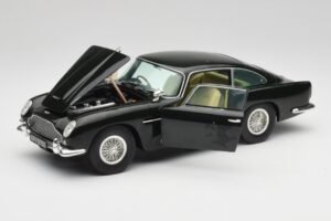 Aston Martin DB5 California Salbeigrün Chrono 1:18 H1001 Druckguss — Bild 2 von 8