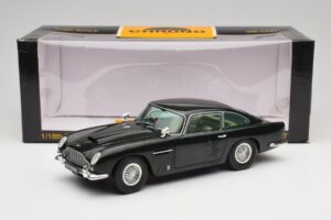 Aston Martin DB5 California Salbeigrün Chrono 1:18 H1001 Druckguss — Bild 8 von 8
