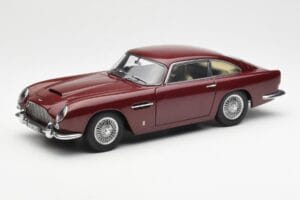 Aston Martin DB5 Dubonnet Rot AUTOart 1:18 70213 Druckguss