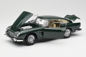 Aston Martin DB5 RHD Grün AUTOart 1:18 70024 Druckguss — Bild 2 von 8