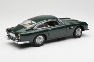 Aston Martin DB5 RHD Grün AUTOart 1:18 70024 Druckguss — Bild 3 von 8