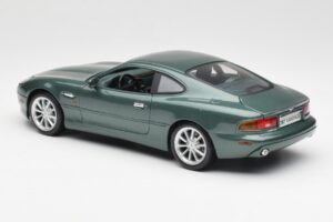 Aston Martin DB7 Vantage Grün Maisto 1:18 36880 Druckguss — Bild 7 von 8