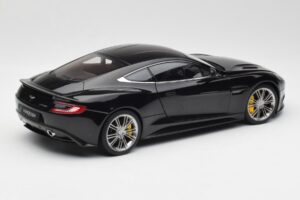 Aston Martin Vanquish Onyx Schwarz AUTOart 1:18 70247 Druckguss — Bild 3 von 8