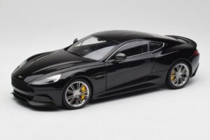 Aston Martin Vanquish Onyx Schwarz AUTOart 1:18 70247 Druckguss