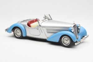 Audi 225 Front Roadster Blau Silber CMC 1:18 M-075B Druckguss — Bild 4 von 6