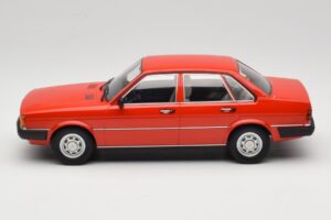 Audi 80 B2 GLS Rot MCG 1:18 MCG18526 Druckguss — Bild 3 von 6