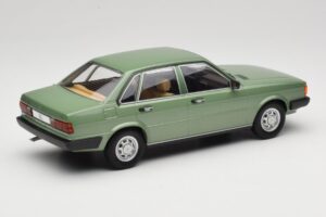 Audi 80 B2 Grün MCG 1:18 MCG18525 Druckguss — Bild 2 von 6