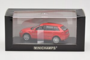Audi A3 8P Sportback Rot Minichamps 1:43 5010403023 Druckguss — Bild 4 von 4