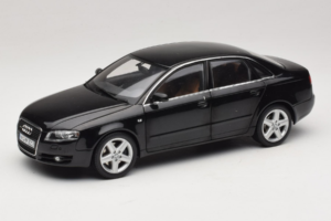 Audi A4 B6 3.2 Quattro Schwarz Minichamps 1:18 5010404125 Druckguss