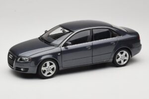 Audi A4 B7 Grau Metallic Minichamps 1:18 100014400 Druckguss