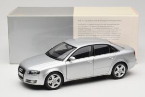 Audi A4 B8 3.2 Quattro Silber Minichamps 1:18 5010404115 Druckguss — Bild 8 von 8