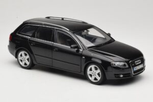 Audi A4 B8 Avant 3.2 Quattro Schwarz Minichamps 1:18 5010404225 Druckguss — Bild 6 von 8