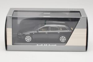 Audi A6 C6 Avant Phantom Schwarz Minichamps 1:43 5010406233 Druckguss — Bild 4 von 4