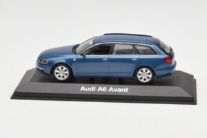 Audi A6 C6 Avant Stratos Blue Minichamps 1:43 5010406223 Druckguss