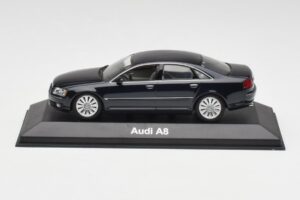 Audi A8 D3 Mauritius Blau Metallic Minichamps 1:43 5010508123 Druckguss