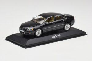 Audi A8 D3 Phantom Schwarz Minichamps 1:43 5010508133 Druckguss — Bild 2 von 4