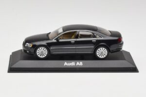 Audi A8 D3 Phantom Schwarz Minichamps 1:43 5010508133 Druckguss