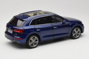 Audi Q5L FY Blau Paudi Model 1:18 33729 Druckguss — Bild 3 von 8