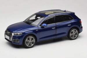 Audi Q5L FY Blau Paudi Model 1:18 33729 Druckguss