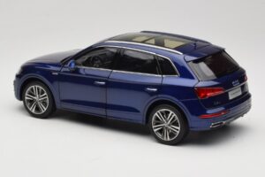 Audi Q5L FY Blau Paudi Model 1:18 33729 Druckguss — Bild 7 von 8