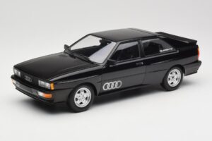 Audi Quattro Schwarz Metallic Minichamps 1:18 155016121 Druckguss
