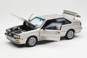 Audi Quattro LWB Silber AUTOart 1:18 70303 Druckguss — Bild 2 von 8
