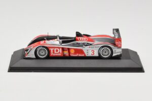 Audi R10 TDI LMP1 #3 L. Luhr / A. Premat / M. Rockenfeller 24 Hours of Le Mans 2008 Minichamps 1:43 400089903 Druckguss