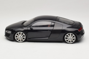 Audi R8 Schwarz Kyosho 1:18 09213BK Druckguss — Bild 4 von 8