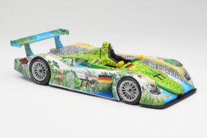 Audi R8 LMP Crocodile 2001 Maisto 1:18 35899 Druckguss — Bild 4 von 6