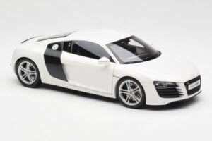 Audi R8 Type 42 Weiß Kyosho 1:18 09213W Druckguss — Bild 6 von 8