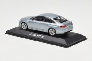 Audi RS6 C6 Monza Silver Minichamps 1:43 5010810113 Druckguss — Bild 3 von 4