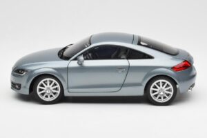 Audi TT 8J Kondorgrau Minichamps 1:18 5010500415 Druckguss — Bild 4 von 8