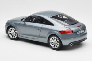 Audi TT 8J Kondorgrau Minichamps 1:18 5010500415 Druckguss — Bild 7 von 8