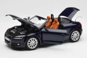 Audi TT 8J Roadster Tiefseeblau Minichamps 1:18 5010500525 Druckguss — Bild 2 von 8