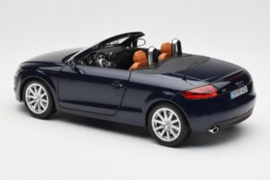 Audi TT 8J Roadster Tiefseeblau Minichamps 1:18 5010500525 Druckguss — Bild 7 von 8