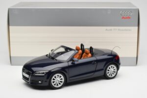 Audi TT 8J Roadster Tiefseeblau Minichamps 1:18 5010500525 Druckguss — Bild 8 von 8
